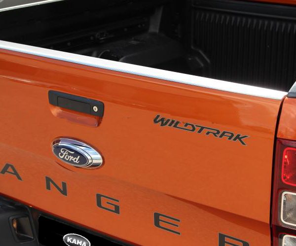 Flakkantskydd baklucka Ford Ranger 2012-2022