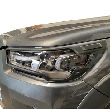 Strålkastarram framlyktor LED Toyota Hilux 2021+