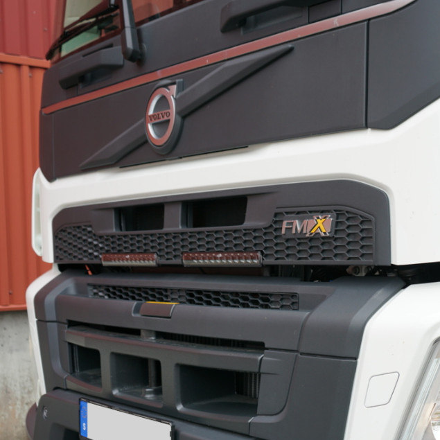 Kit med 2st Ymer 14-tum grillmontage till Volvo FM/FMX 2021+