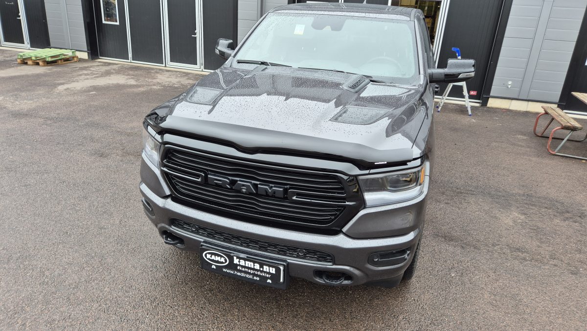 Huvskydd Dodge RAM 2019+