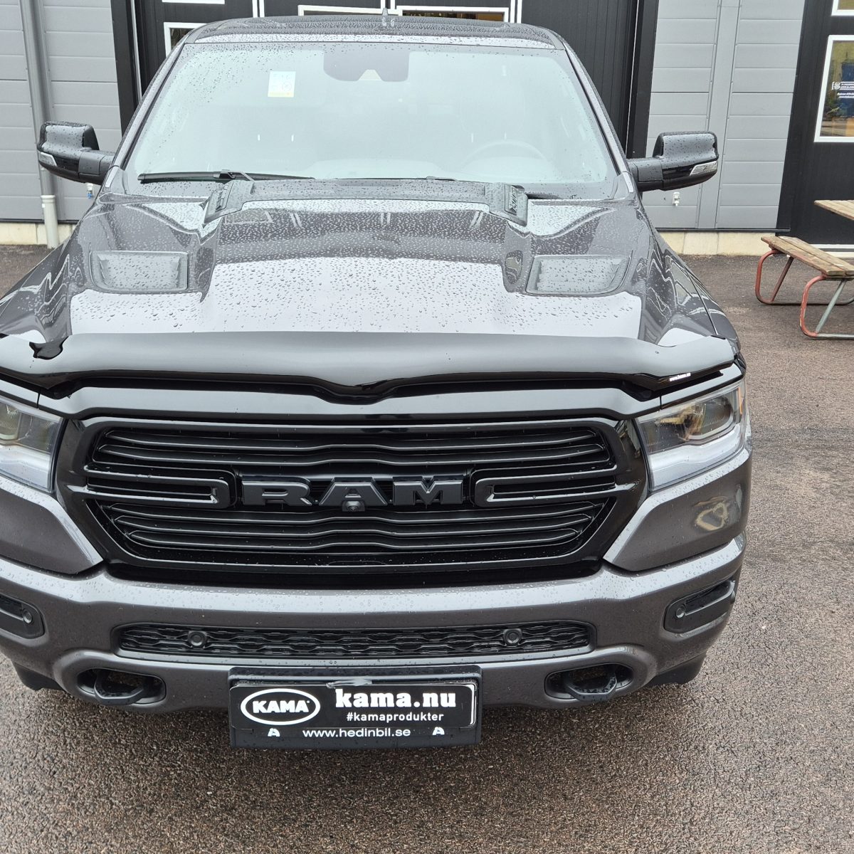 Huvskydd Dodge RAM 2019+