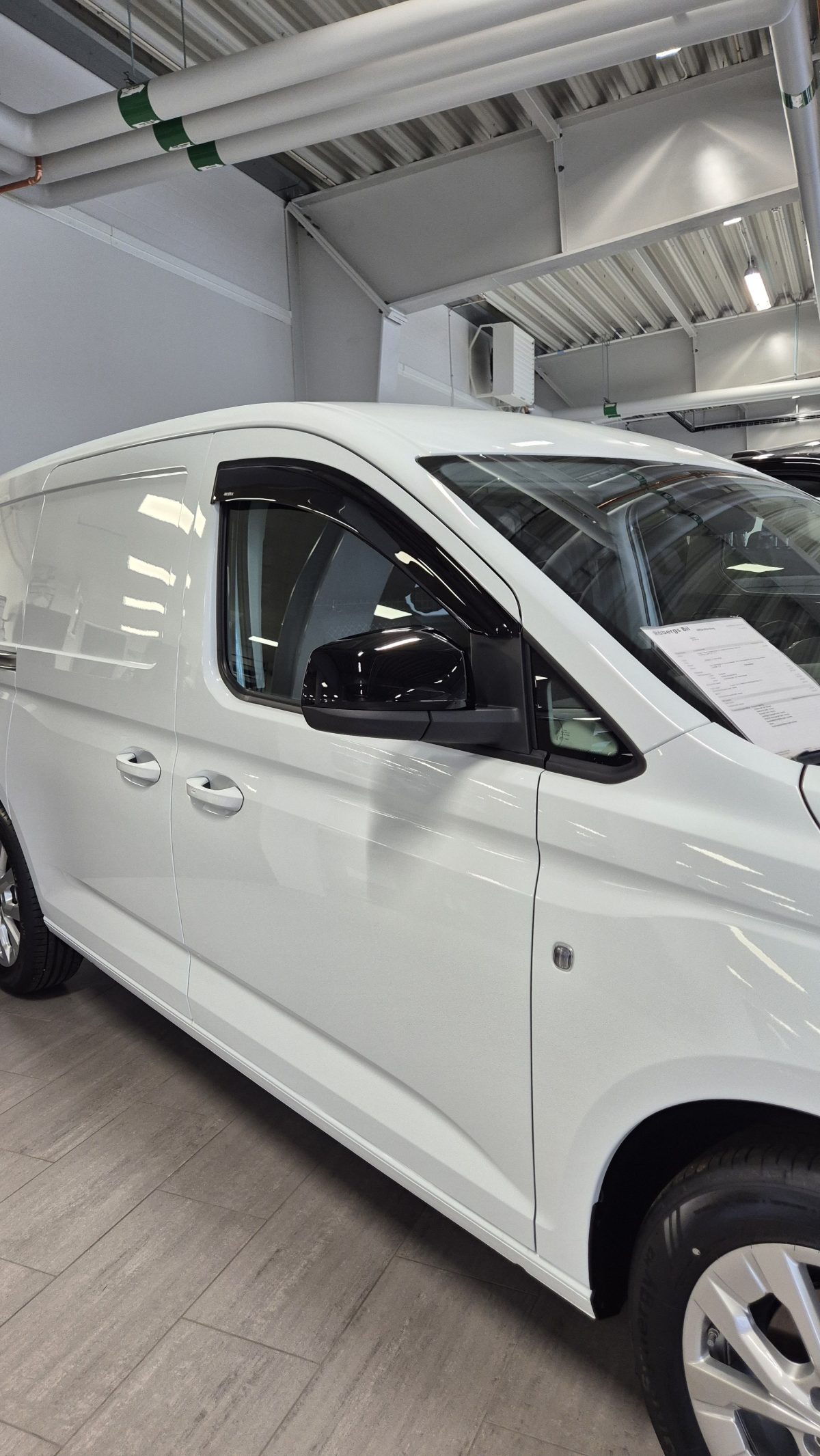 Vindavvisare Ford Connect 2025+