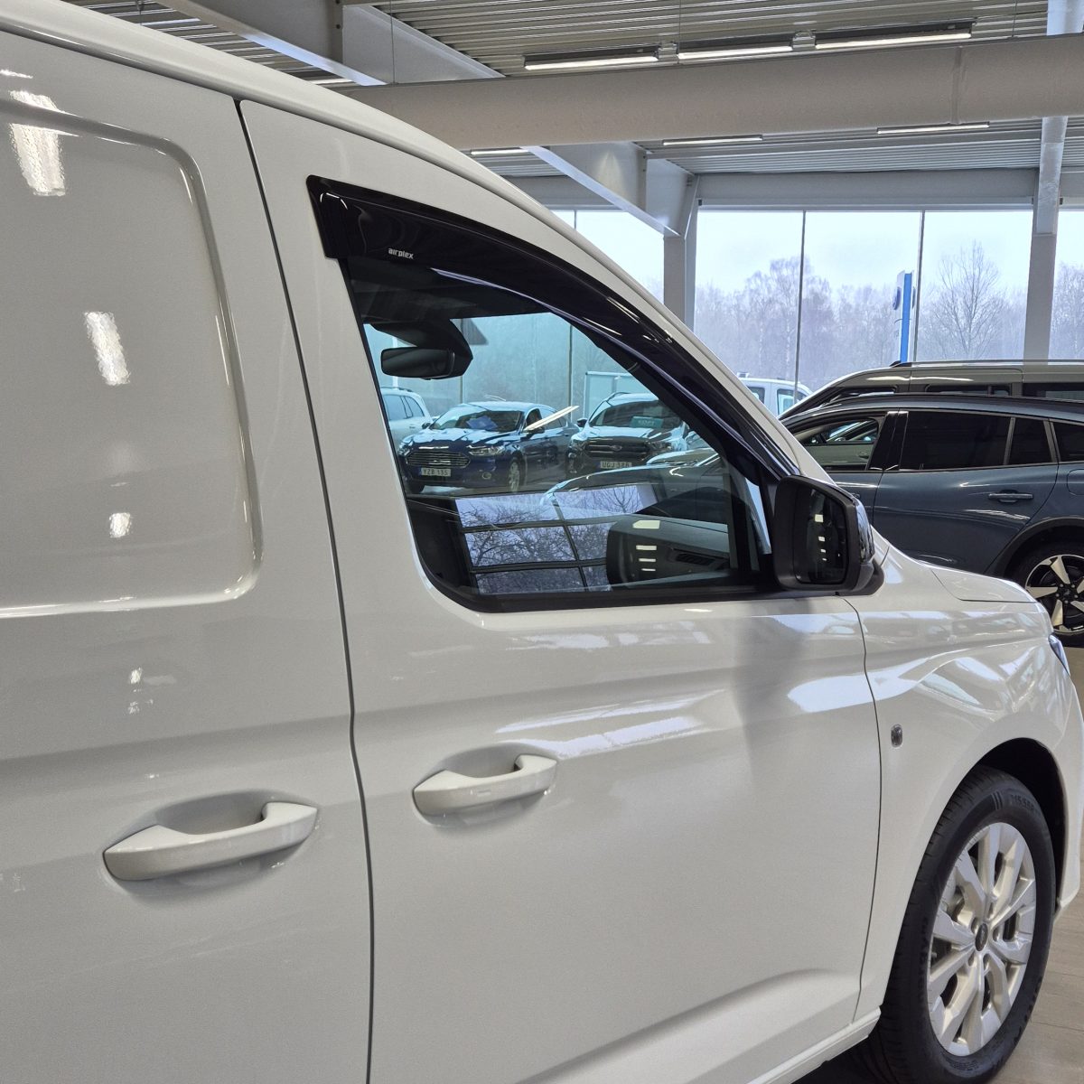 Vindavvisare Ford Connect 2024+