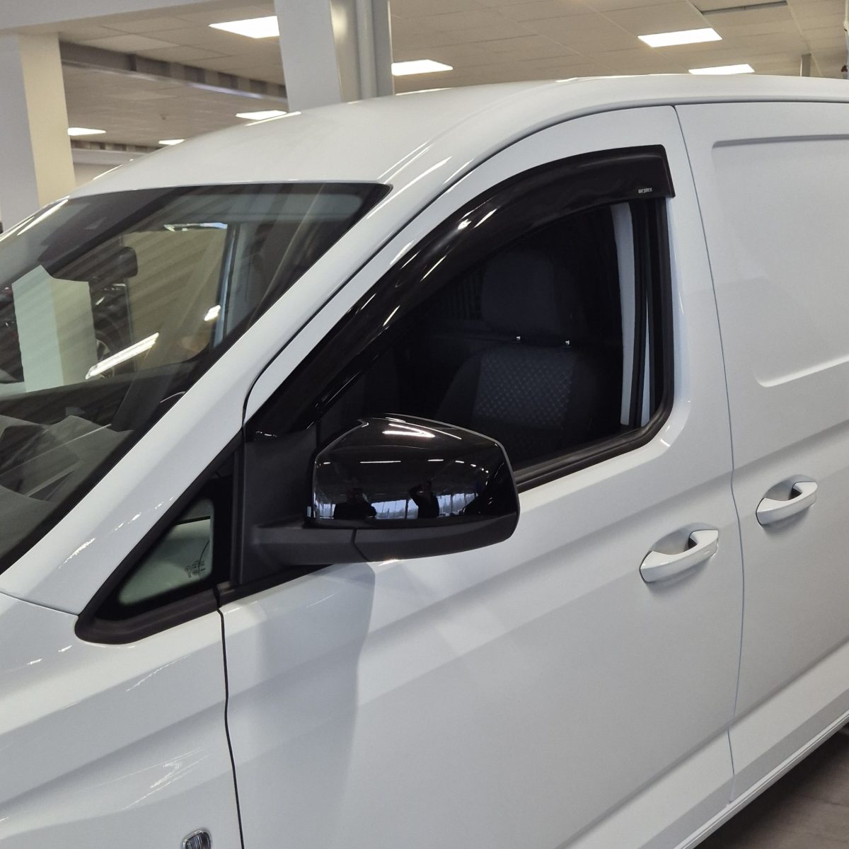 Vindavvisare Ford Connect 2024+