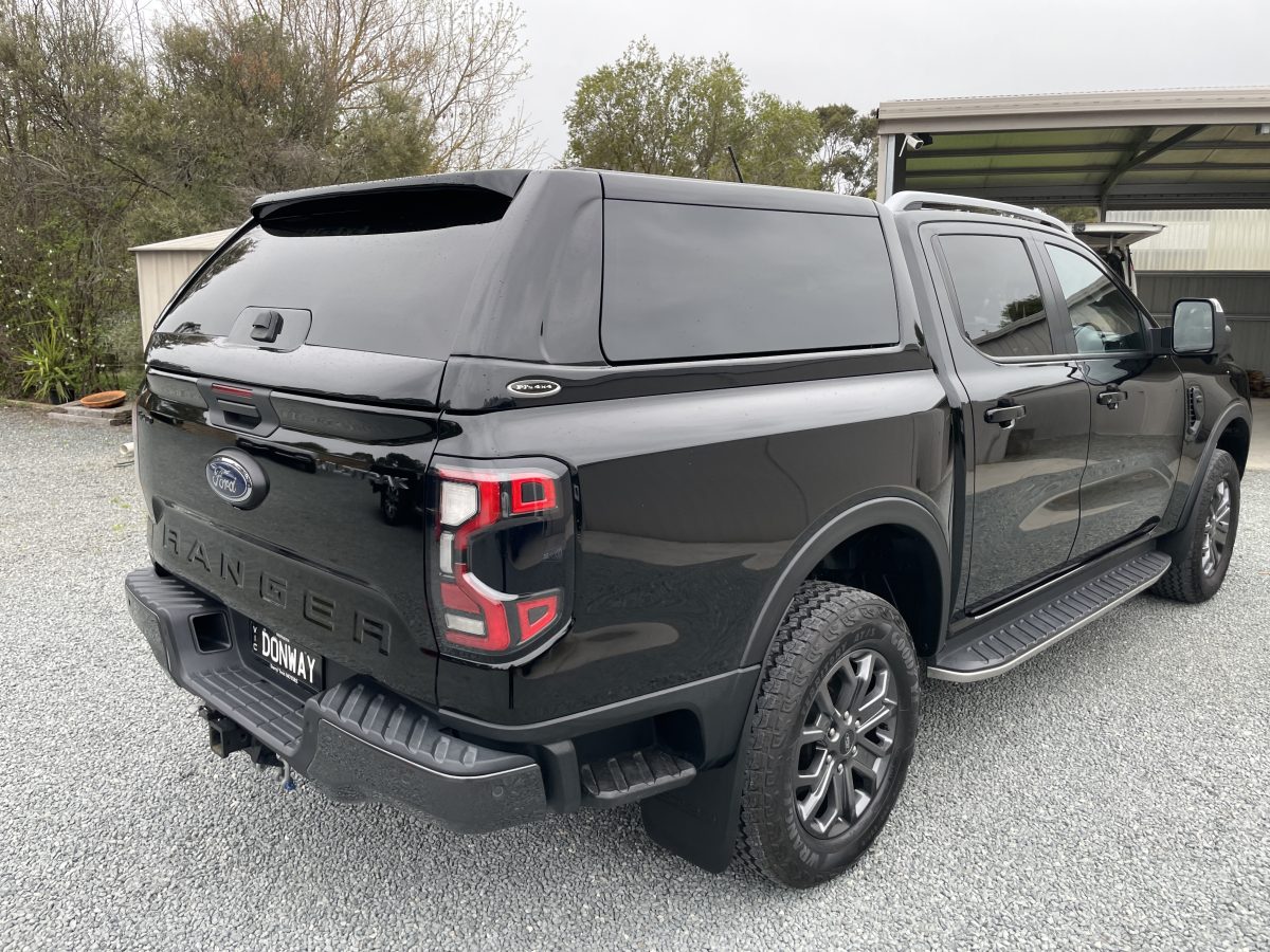 Flakkåpa Elite V5 Svart VW Amarok 2024+