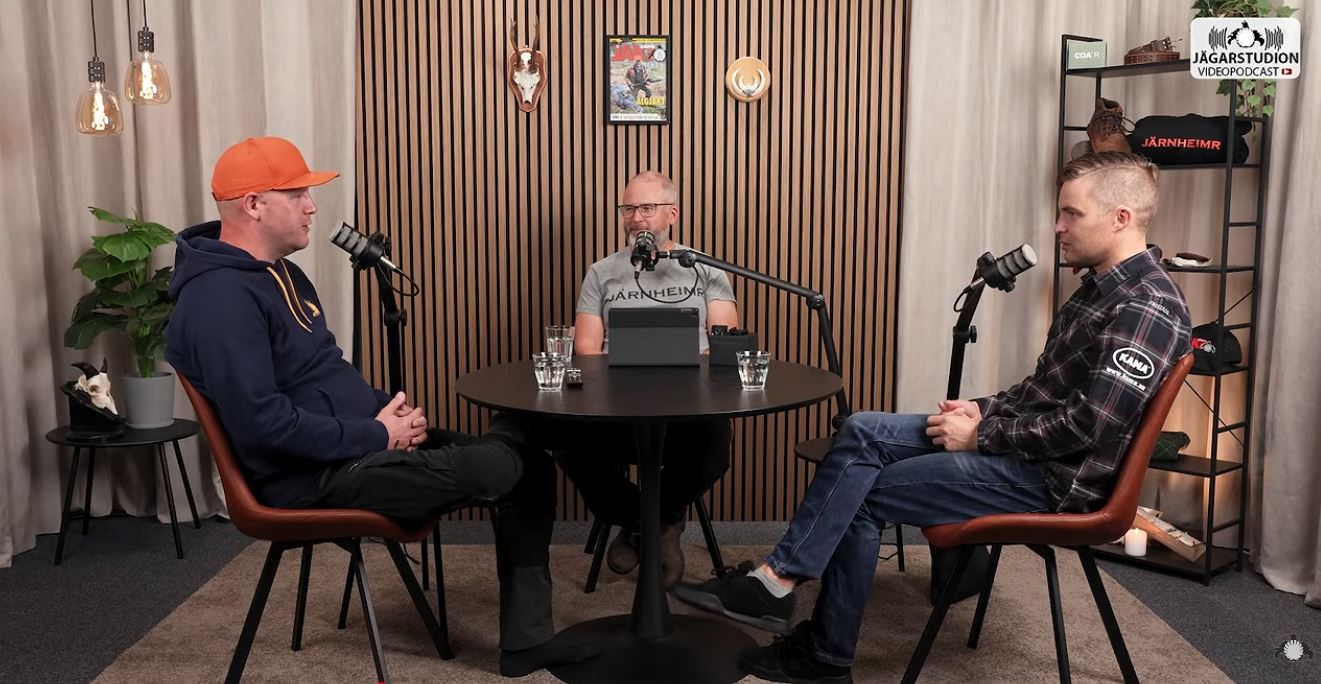 Jaktbil & extraljus – Kamaprodukter i Jägarstudion